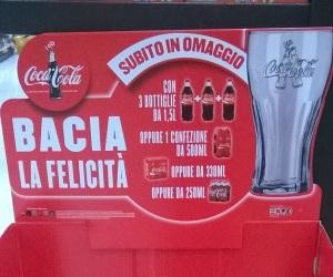 Bicchiere Coca-Cola in omaggio